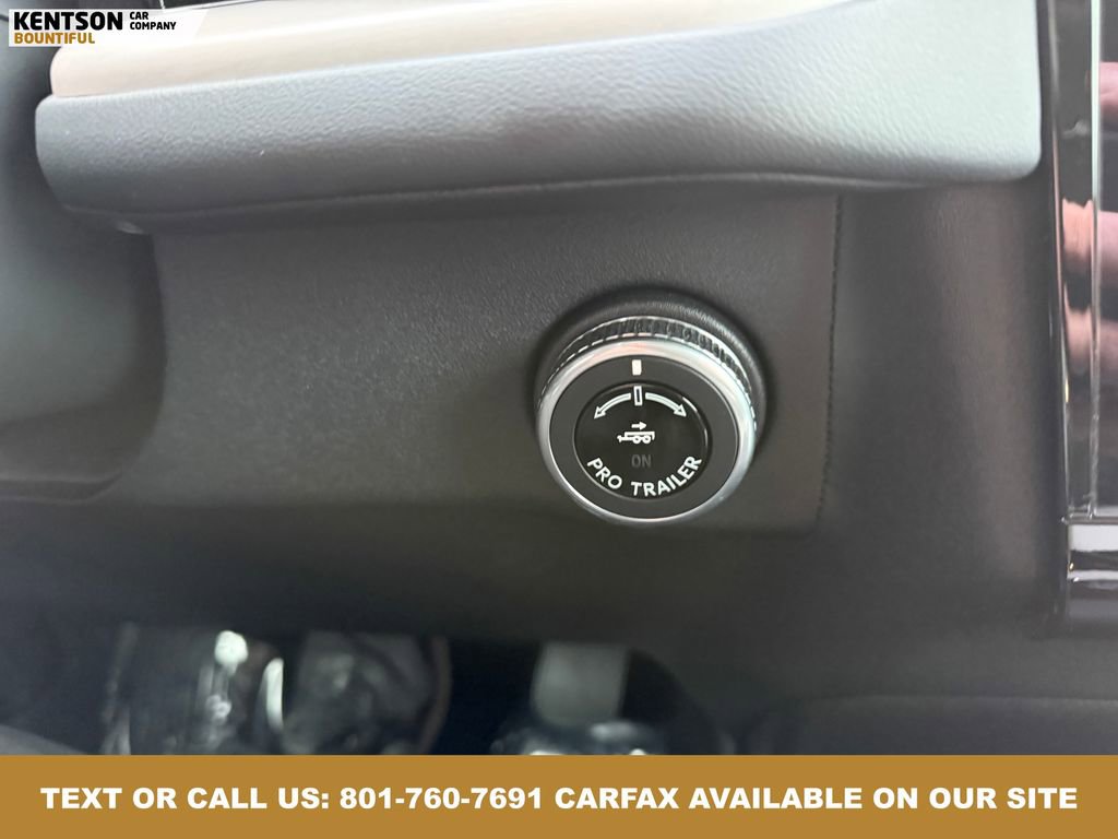 Used 2025 Lincoln Navigator L Reserve image 27