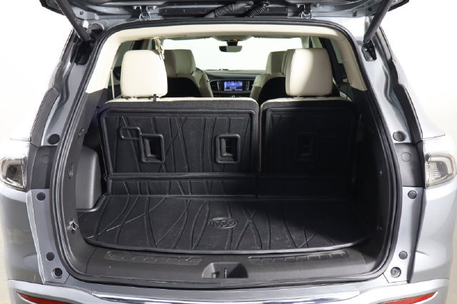 Used 2023 Buick Enclave Avenir w/ Avenir Technology Package FWD image 18