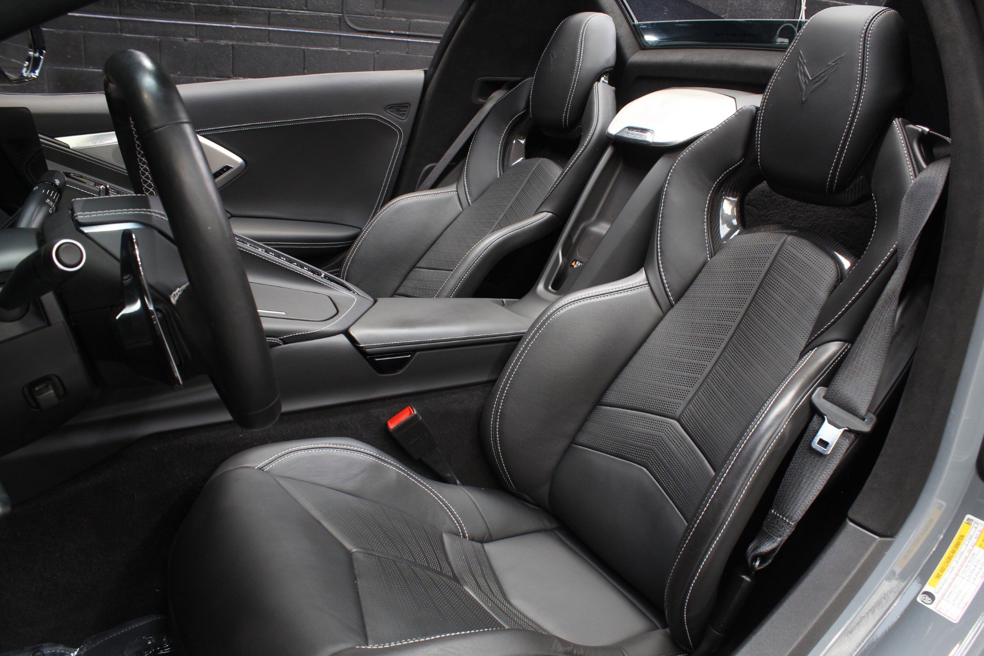 Used 2024 Chevrolet Corvette Stingray Premium Conv w/ Z51 Performance Package RWD image 41