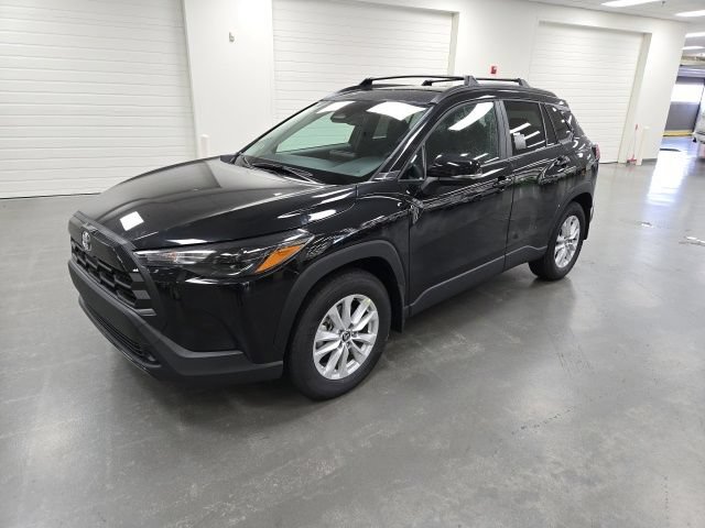 New 2026 Toyota Corolla Cross LE AWD/4WD image 2