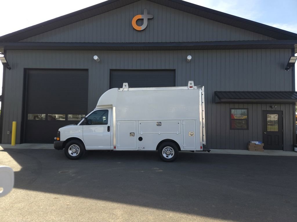 Used 2014 Chevrolet Express 3500 image 21