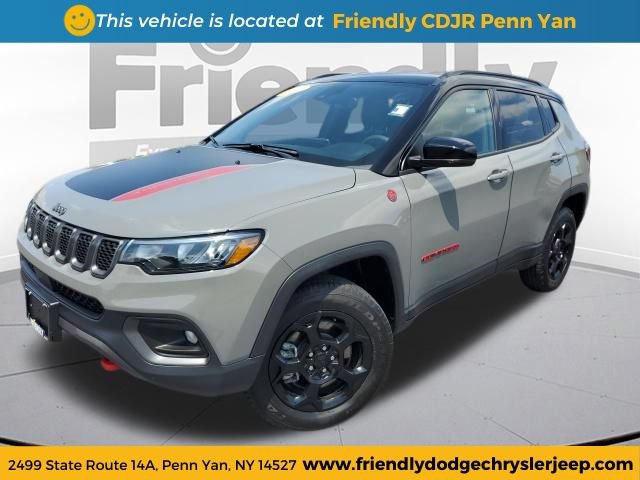 Used 2023 Jeep Compass Trailhawk w/ Trailhawk Convenience Group AWD/4WD image 1
