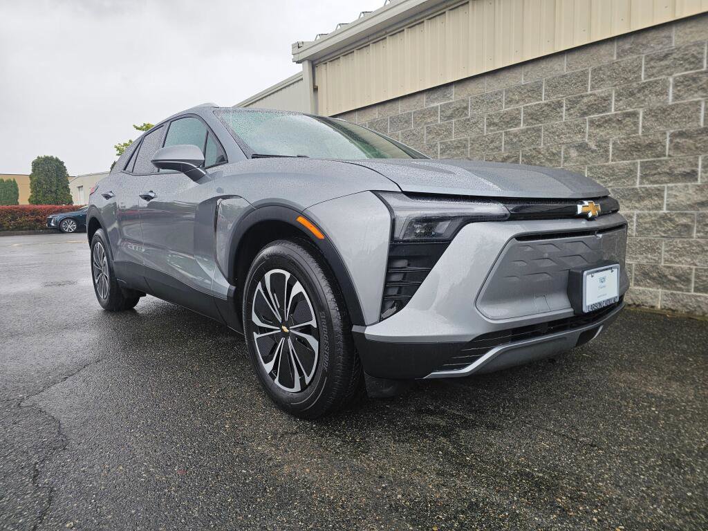 Used 2024 Chevrolet Blazer EV LT AWD/4WD image 13