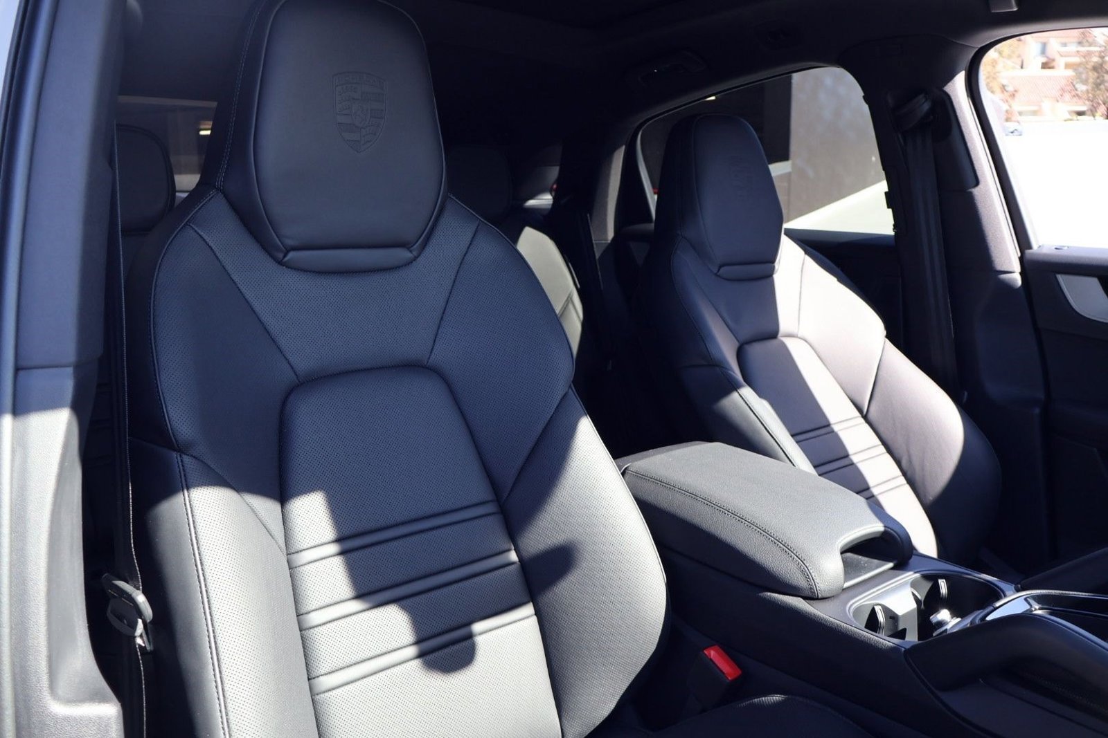 New 2026 Porsche Cayenne Coupe image 24