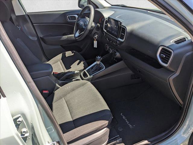 Certified 2026 Hyundai Venue SE FWD image 15