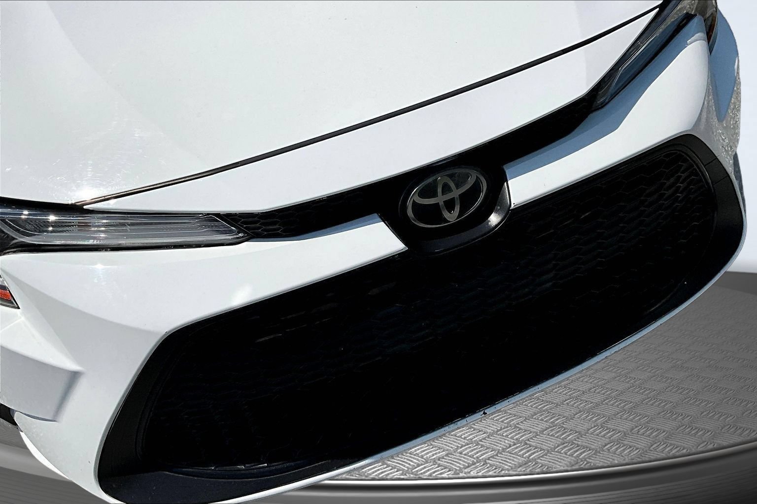 Used 2022 Toyota Corolla L FWD image 28