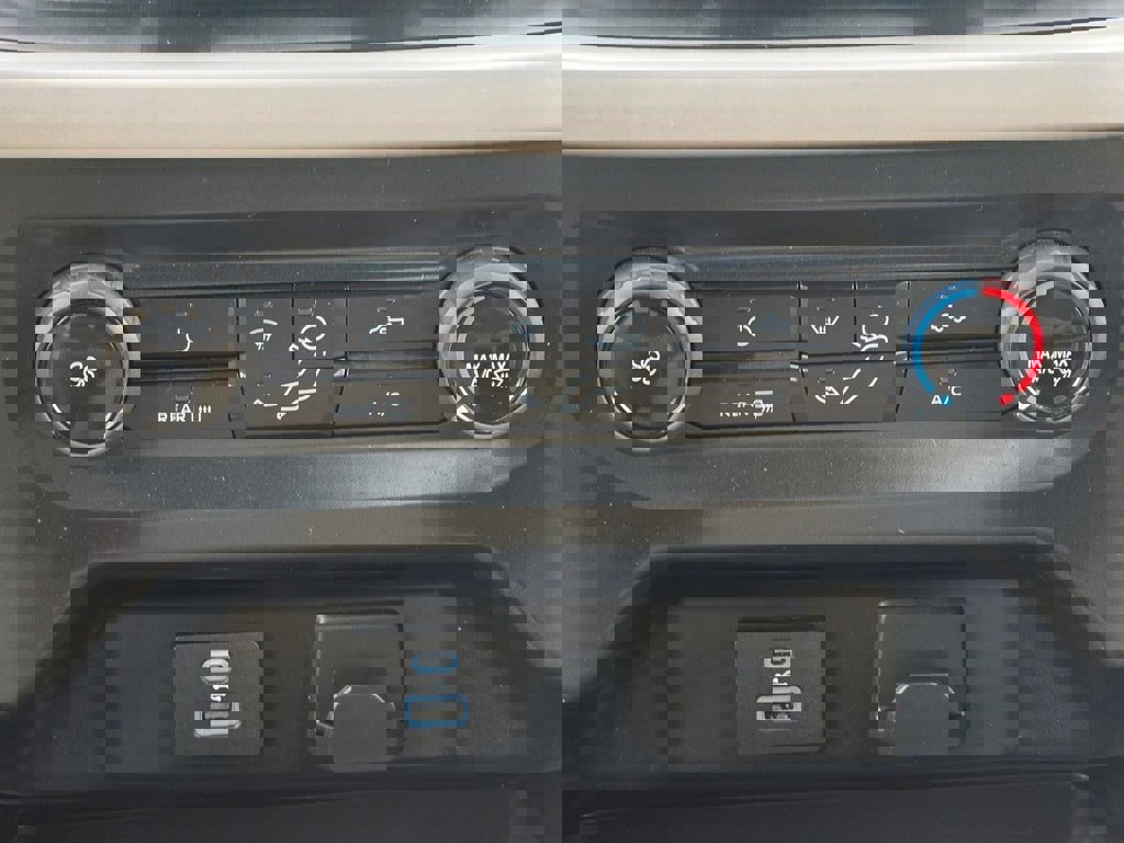 Used 2023 Ford F150 XLT image 14