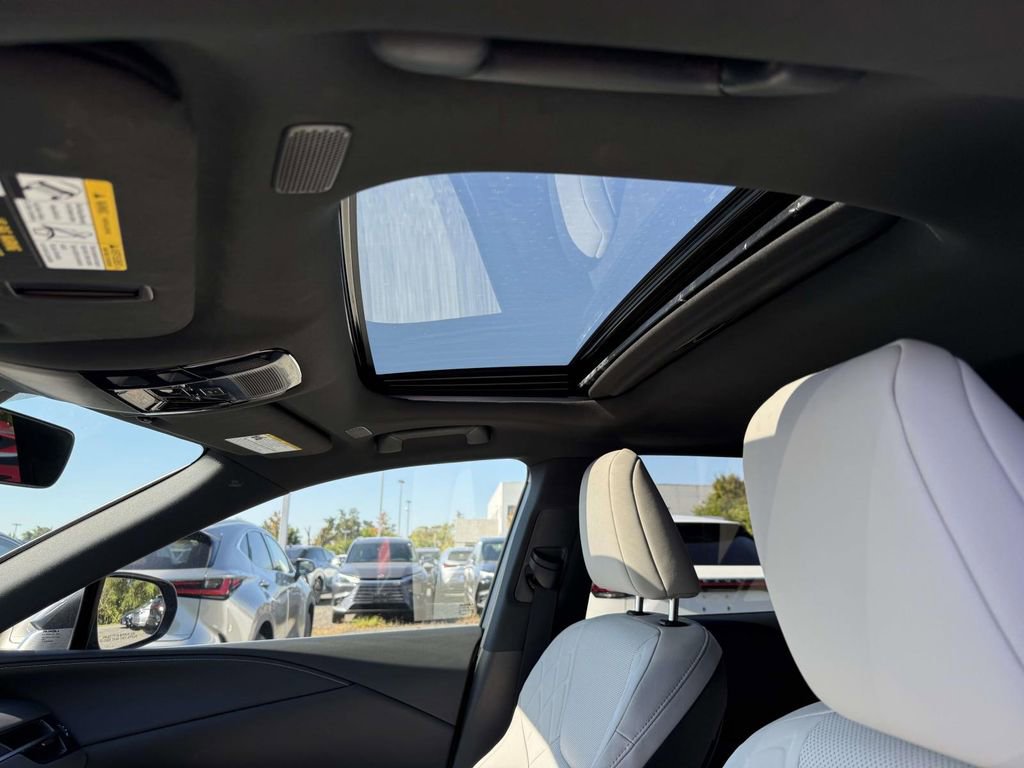 Used 2024 Lexus RX 350 Premium image 21