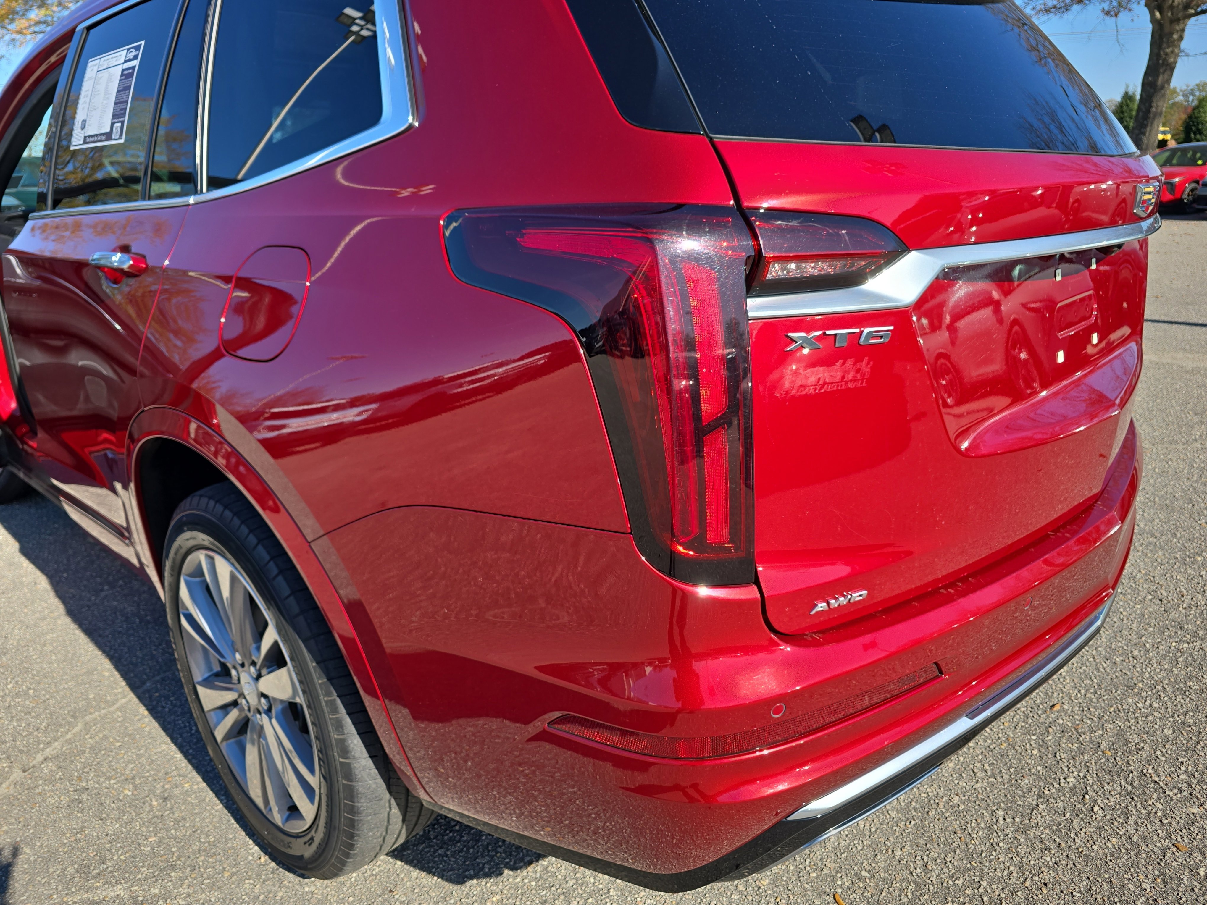 Used 2023 Cadillac XT6 Premium Luxury image 37