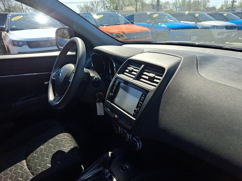 Used 2022 Mitsubishi Outlander Sport ES image 12