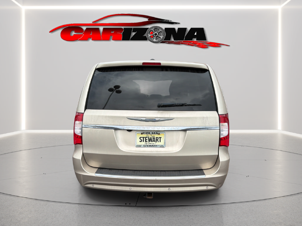 Used 2015 Chrysler Town & Country Touring-L w/ Driver Convenience Group FWD image 6