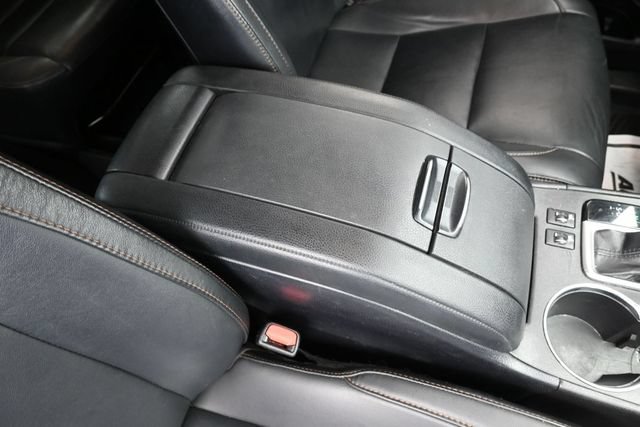 Used 2019 Toyota Highlander XLE FWD image 34