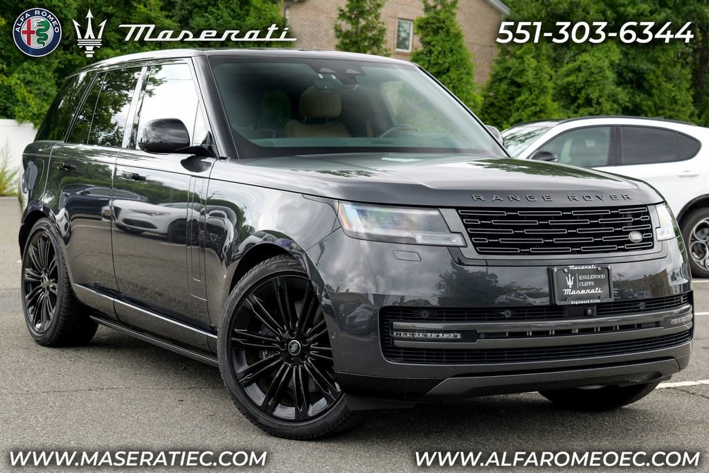 Used 2024 Land Rover Range Rover SE AWD/4WD image 1