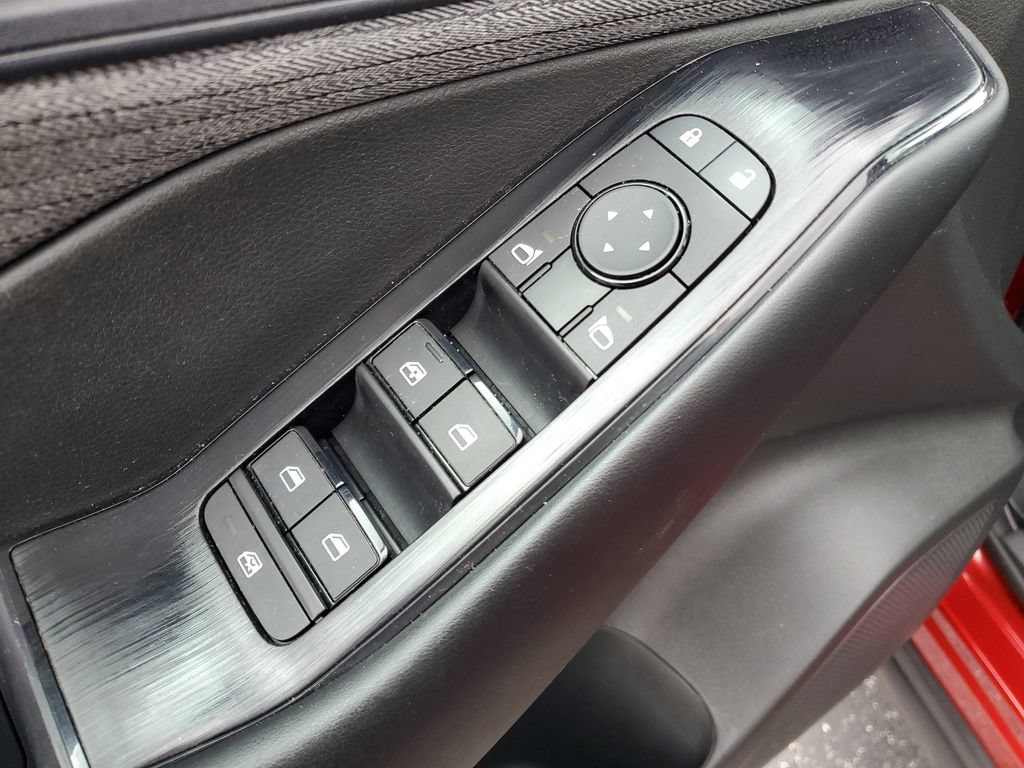 Used 2023 Nissan Rogue S AWD/4WD image 23