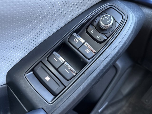 Used 2019 Subaru Crosstrek Hybrid w/ Moonroof Package w/Navigation image 13