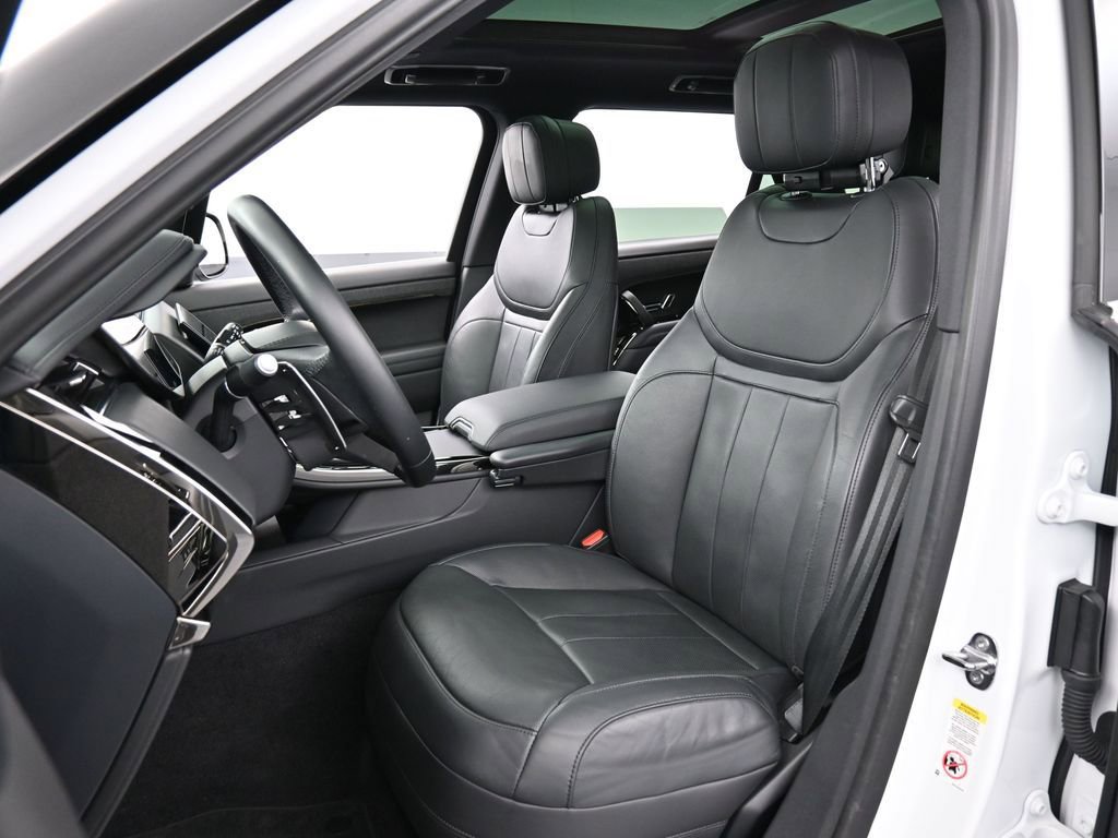 Used 2024 Land Rover Range Rover Sport Dynamic SE AWD/4WD image 5