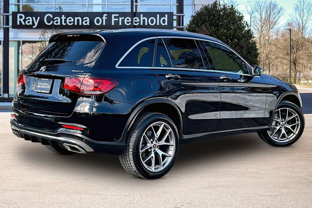 Certified 2022 Mercedes-Benz GLC 300 4MATIC image 2