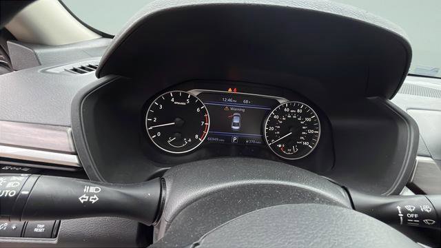 Used 2024 Nissan Altima 2.5 SV FWD image 12
