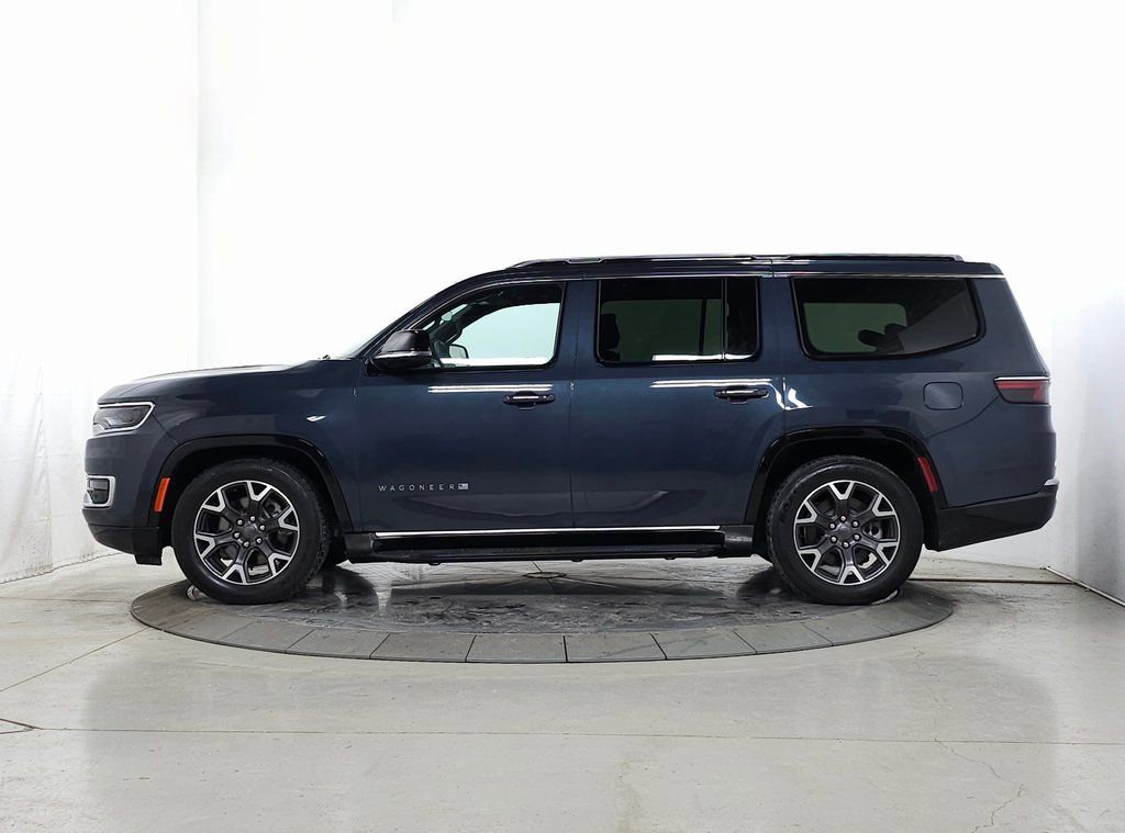 Used 2024 Jeep Wagoneer Series III AWD/4WD image 2