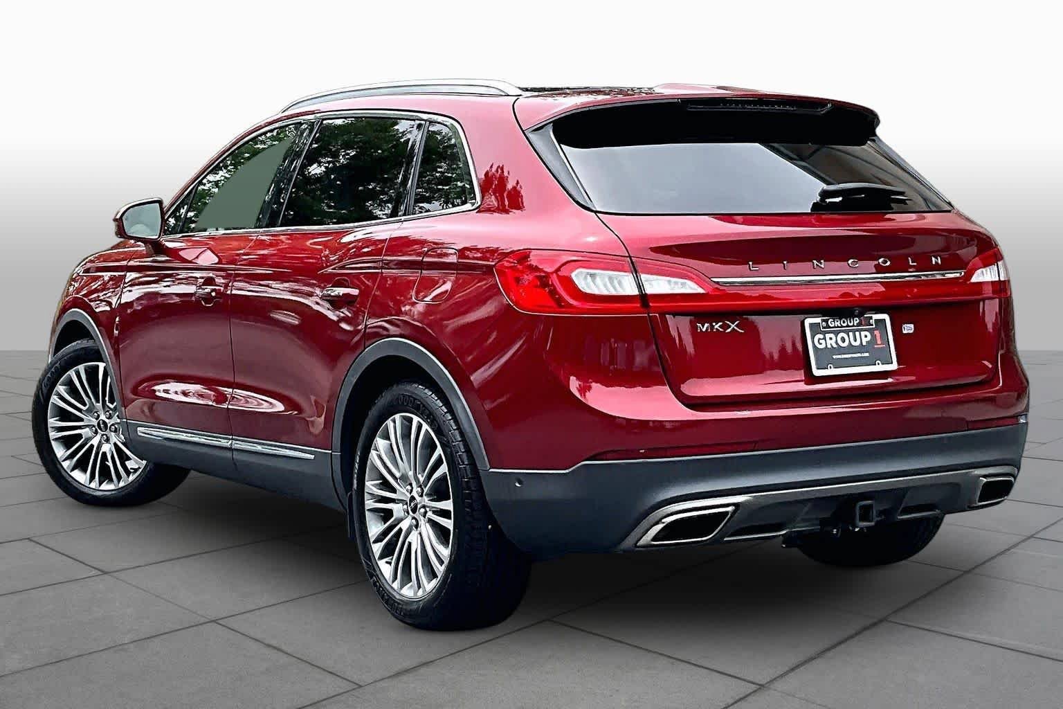 Used 2018 Lincoln MKX Reserve w/ Driver Assistance Package FWD image 12