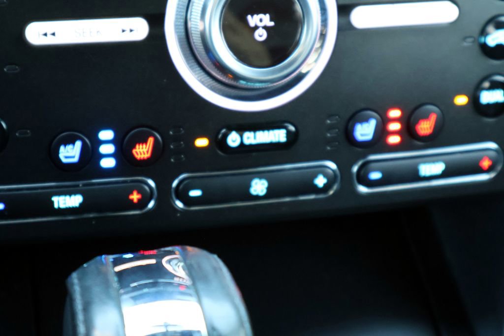 Certified 2017 Ford Explorer Limited AWD/4WD image 7