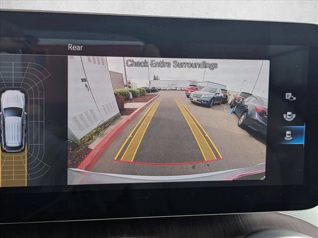 Used 2022 Mercedes-Benz GLC 300 4MATIC image 13