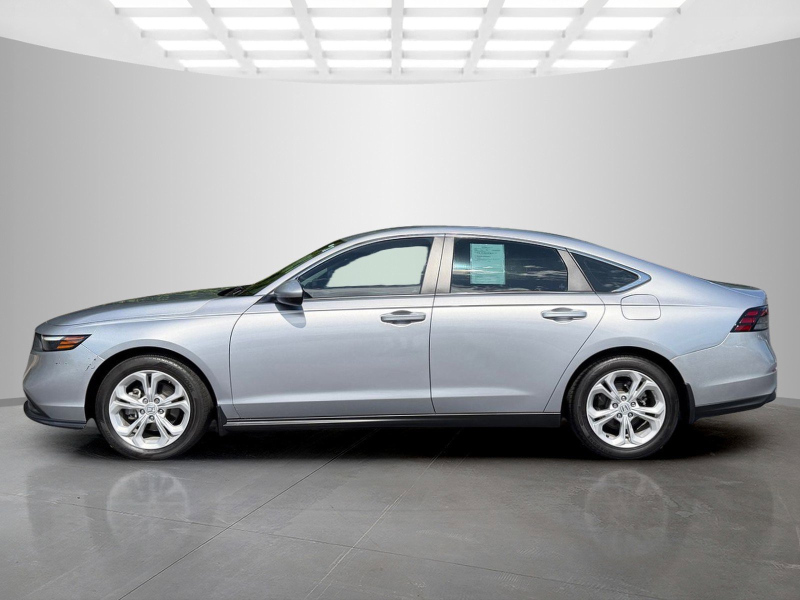 Used 2024 Honda Accord LX image 3