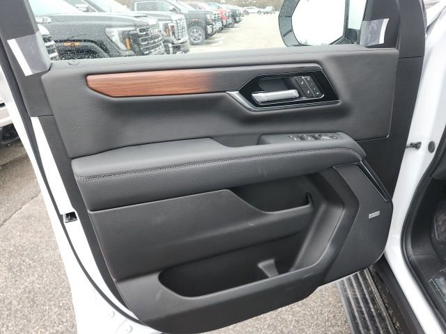 New 2026 GMC Yukon XL Denali w/ Sun & Power Step Package image 10