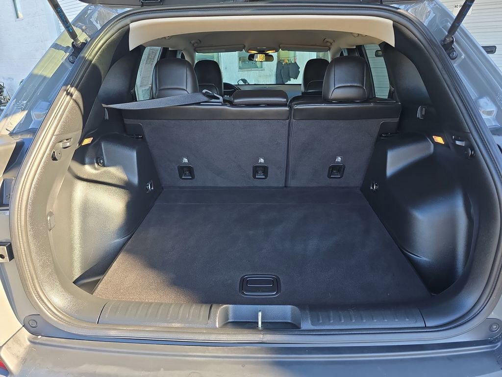 Used 2020 Jeep Cherokee Latitude Plus w/ Cold Weather Group image 27