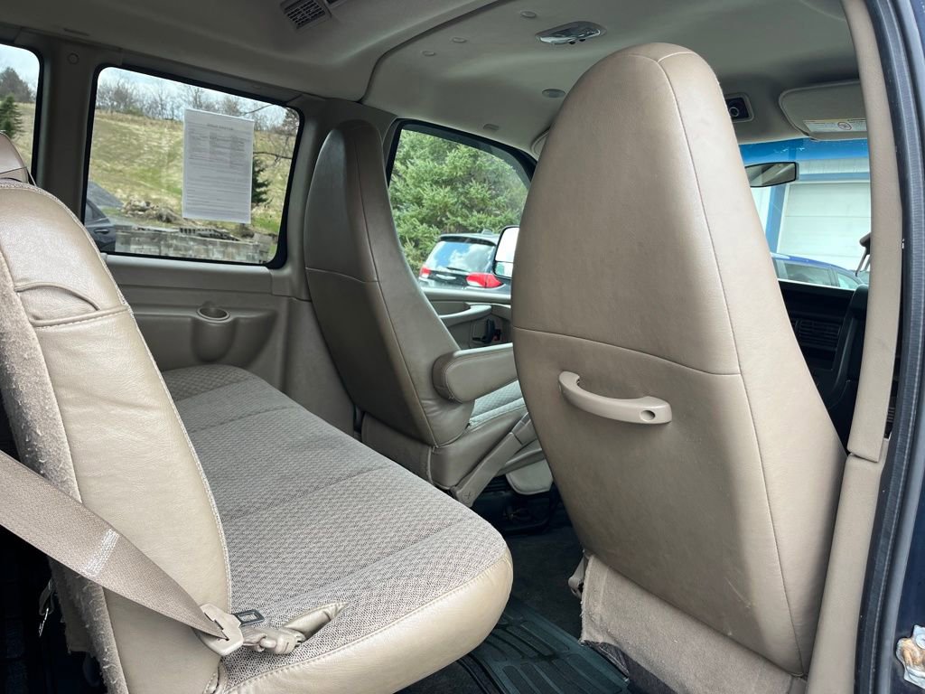 Used 2014 Chevrolet Express 2500 LT w/ LT Preferred Equipment Group RWD image 23