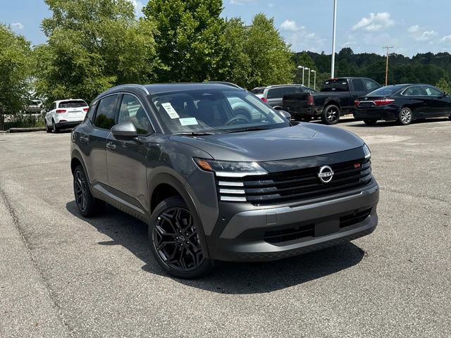 New 2025 Nissan Kicks SR image 2