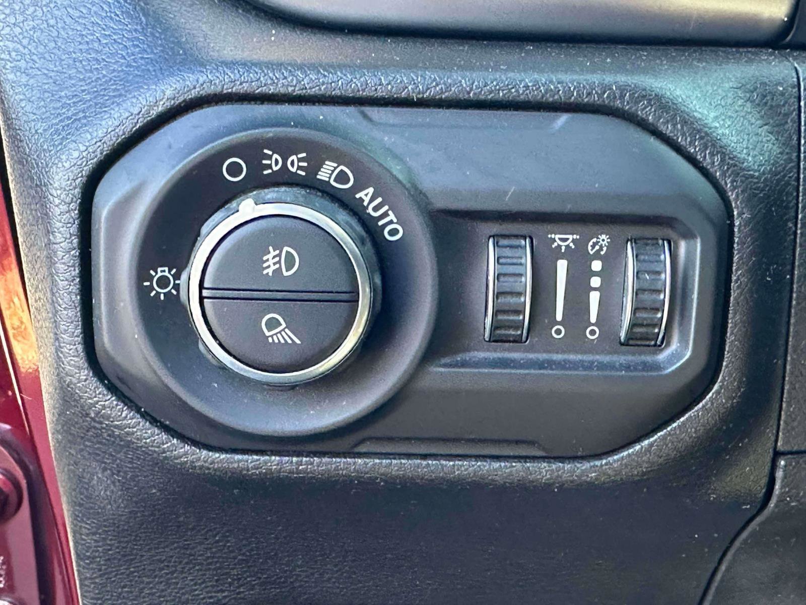 Used 2021 Jeep Gladiator Sport w/ Quick Order Package 24Q 80Th image 19