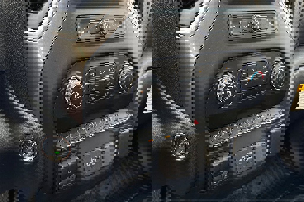 New 2025 Chevrolet Silverado 1500 W/T w/ WT Safety Package image 19