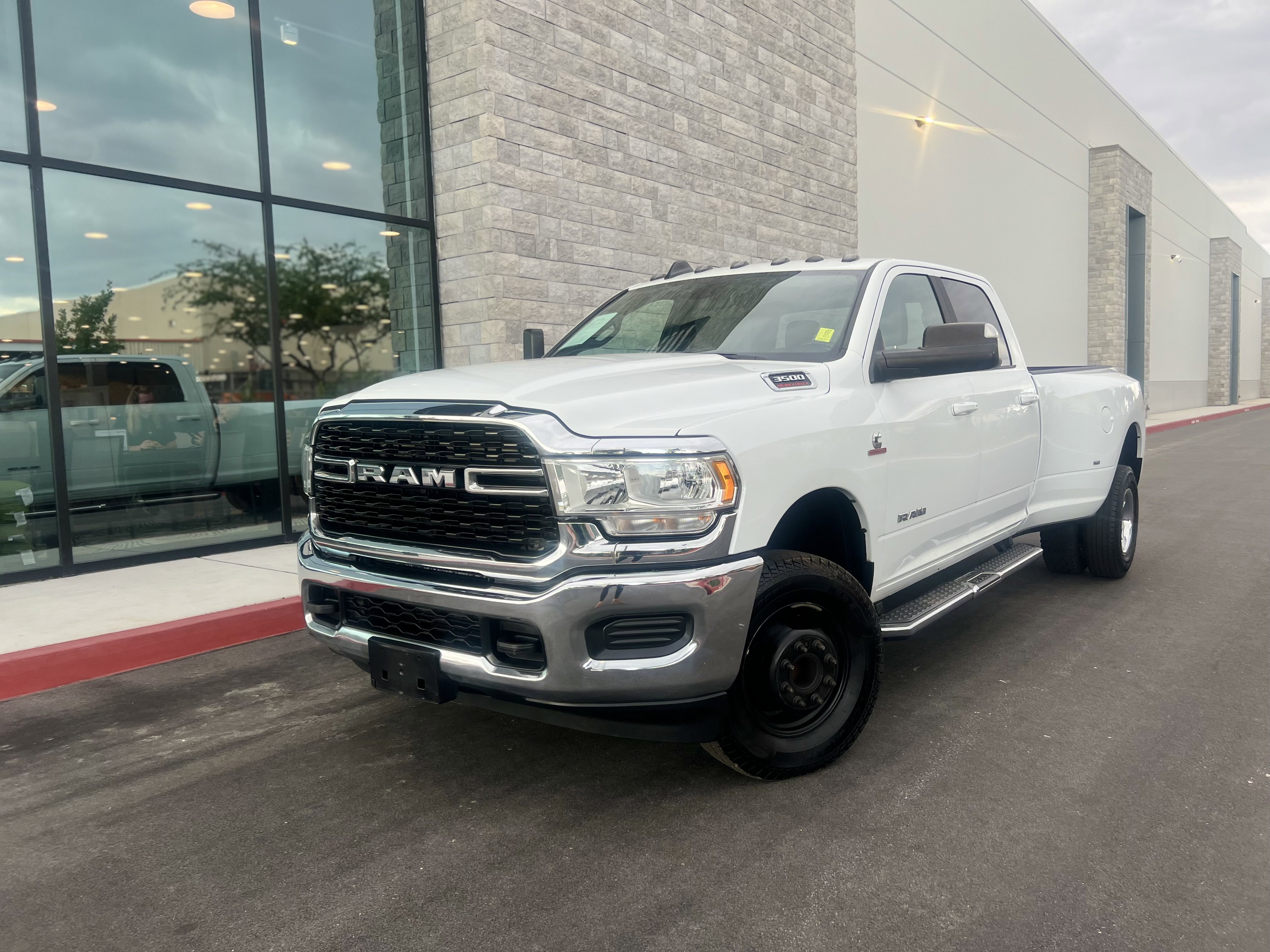 Used 2022 RAM 3500 Big Horn AWD/4WD image 20