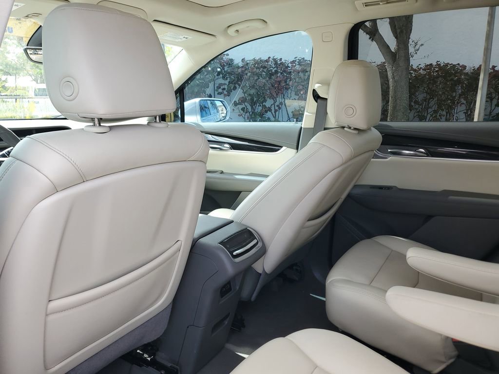 Used 2020 Cadillac XT6 Premium Luxury image 15