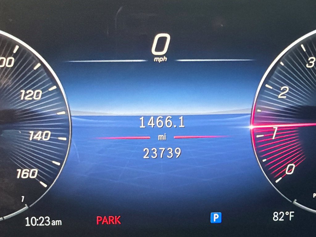 Used 2026 Mercedes-Benz GLE 350 4MATIC w/ Winter Package image 60
