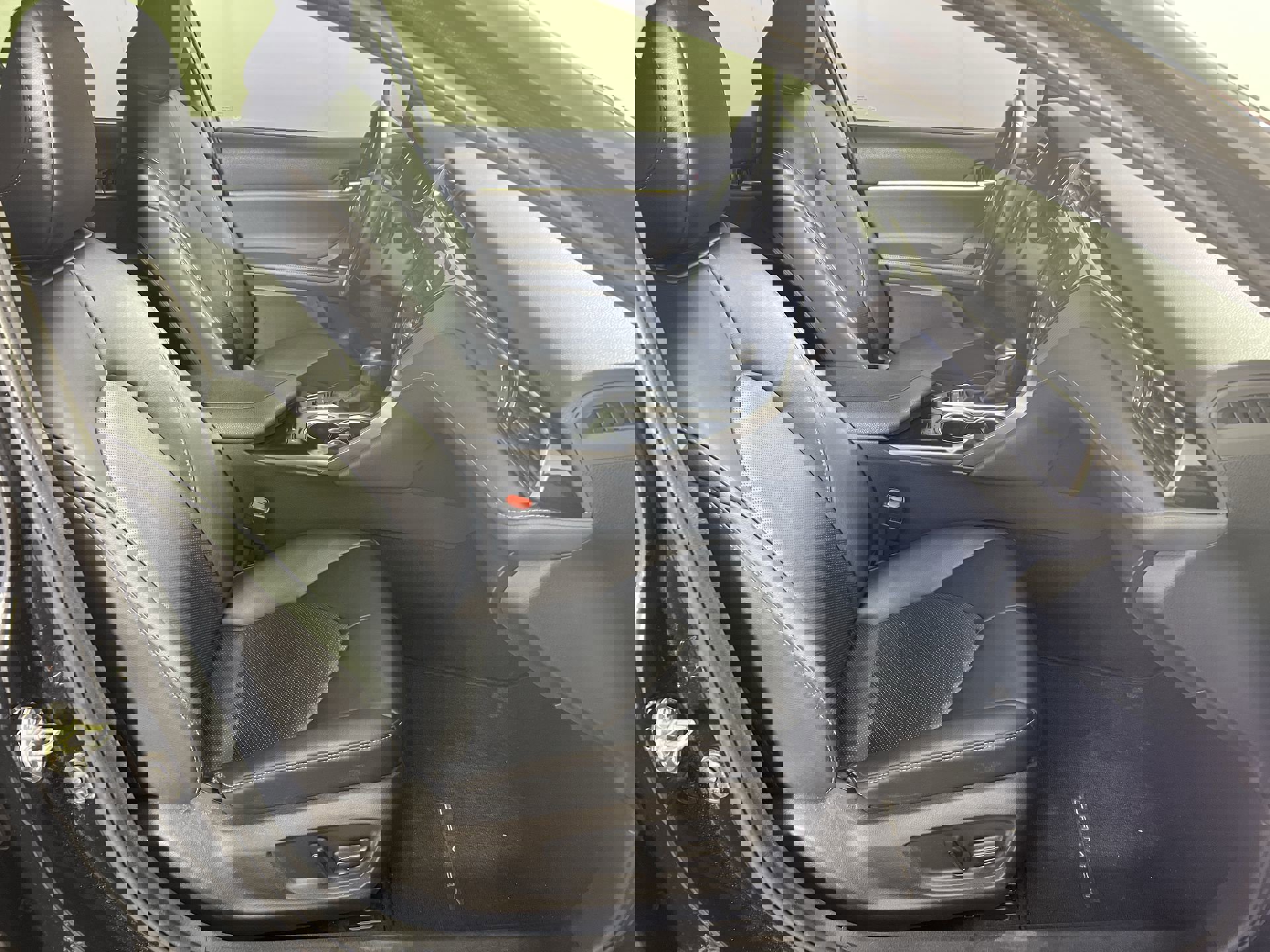 Used 2020 Toyota Camry XSE image 36