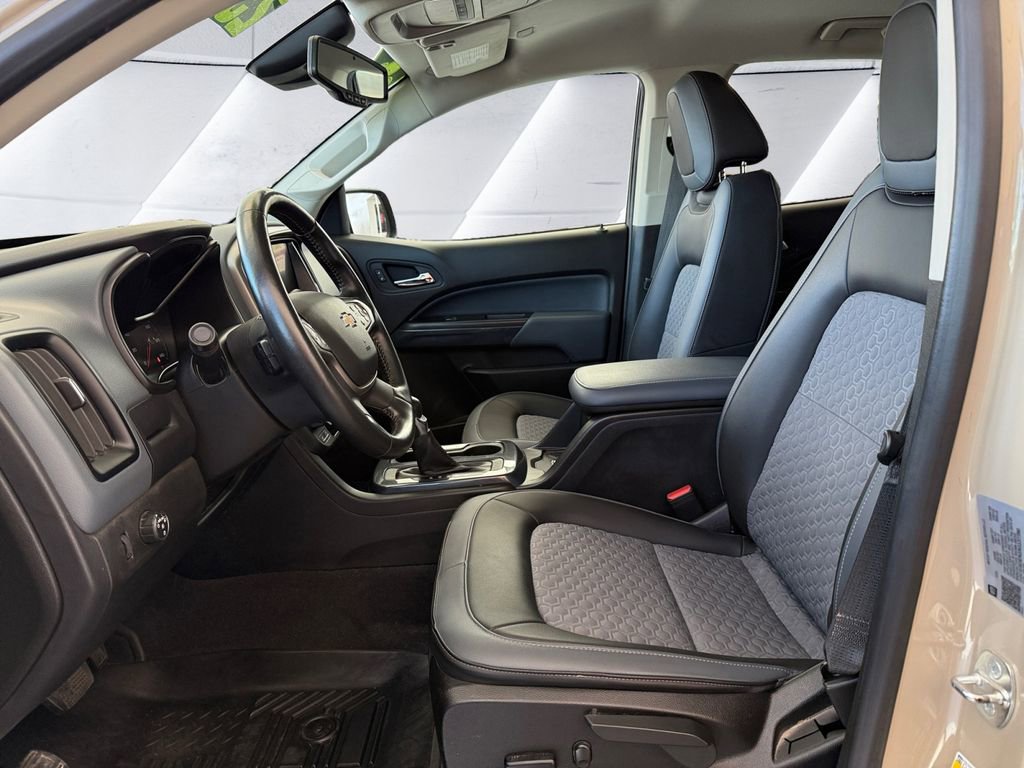 Used 2022 Chevrolet Colorado Z71 w/ Safety Package image 7