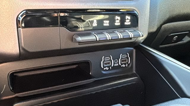 Used 2022 RAM 1500 Big Horn AWD/4WD image 9