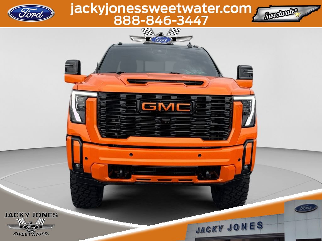 Used 2024 GMC Sierra 2500 Denali Ultimate AWD/4WD image 8