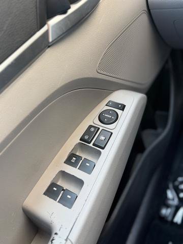 Used 2019 Hyundai Elantra SE FWD image 18