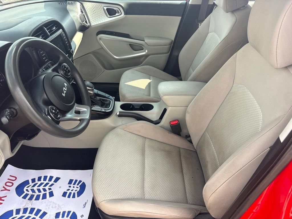 Used 2022 Kia Soul LX FWD image 14