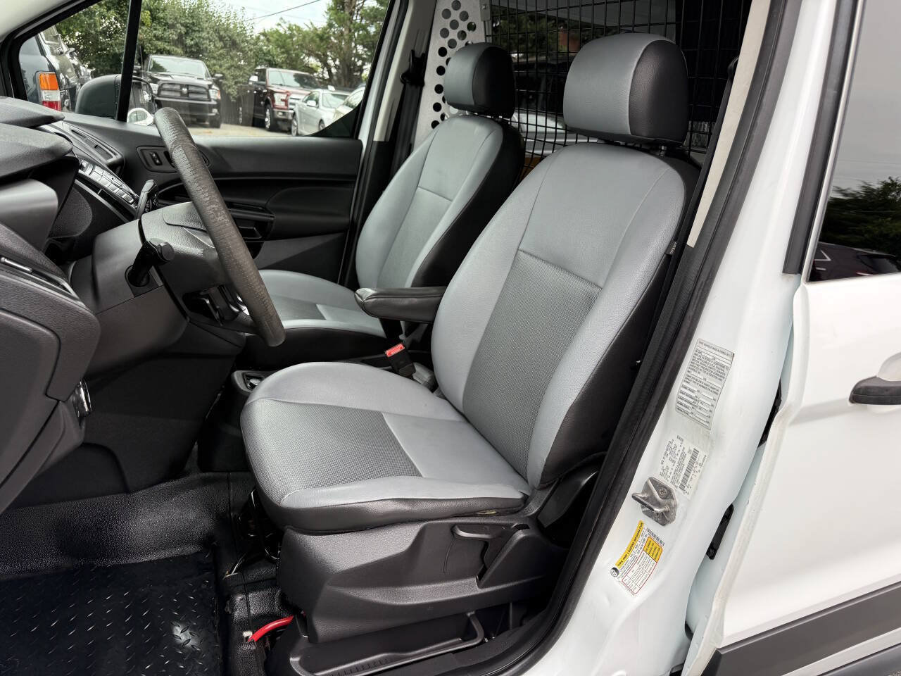 Used 2017 Ford Transit Connect XL FWD image 9