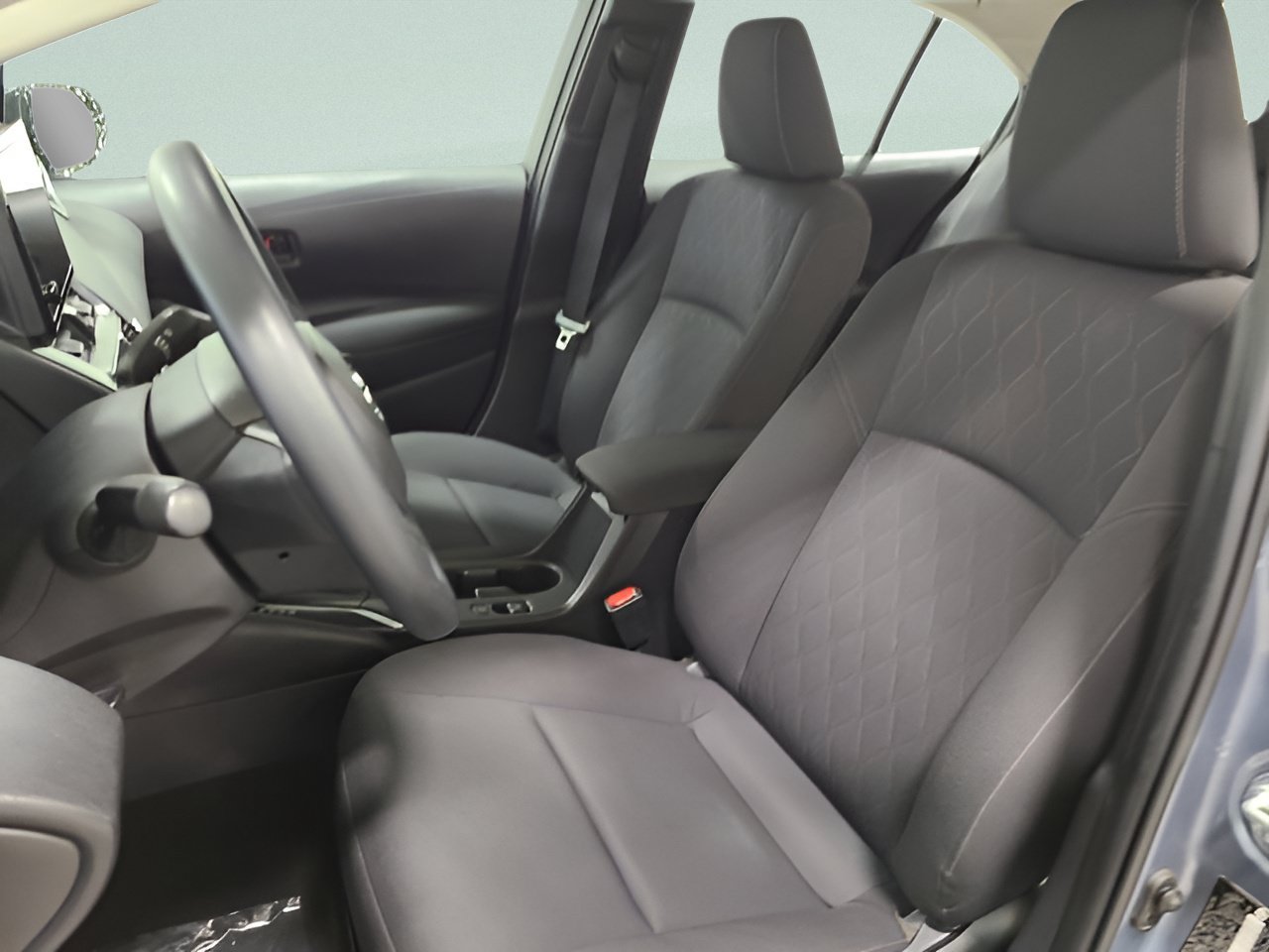 Used 2024 Toyota Corolla LE FWD image 17