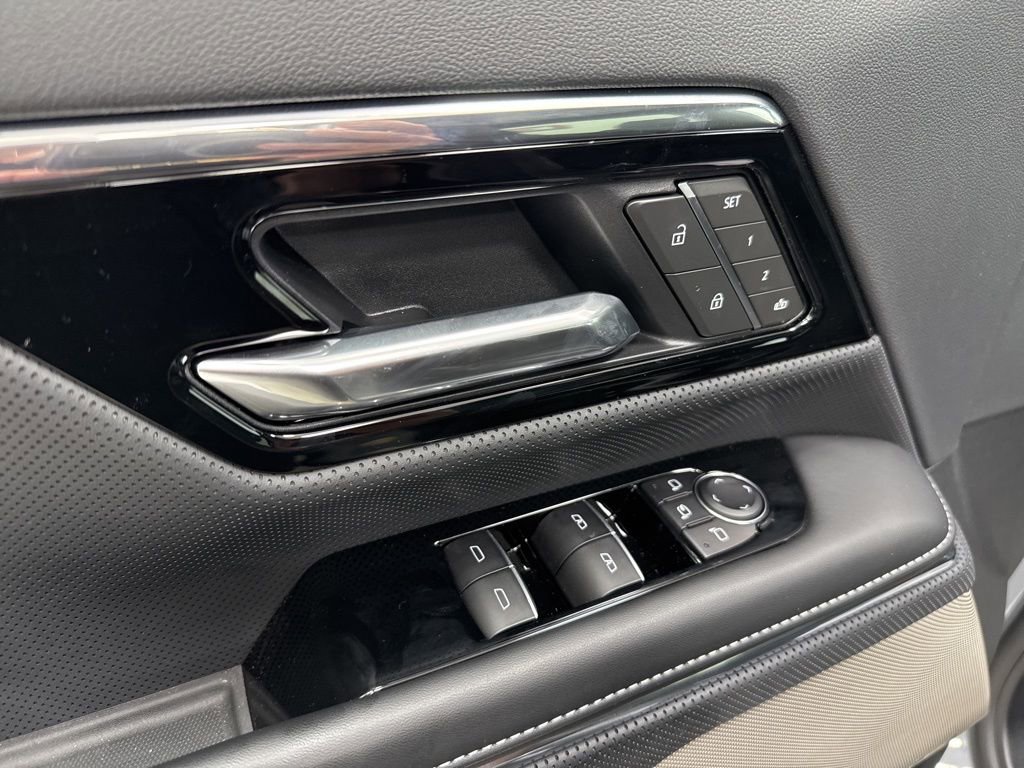 New 2025 GMC Sierra EV Denali AWD/4WD image 17