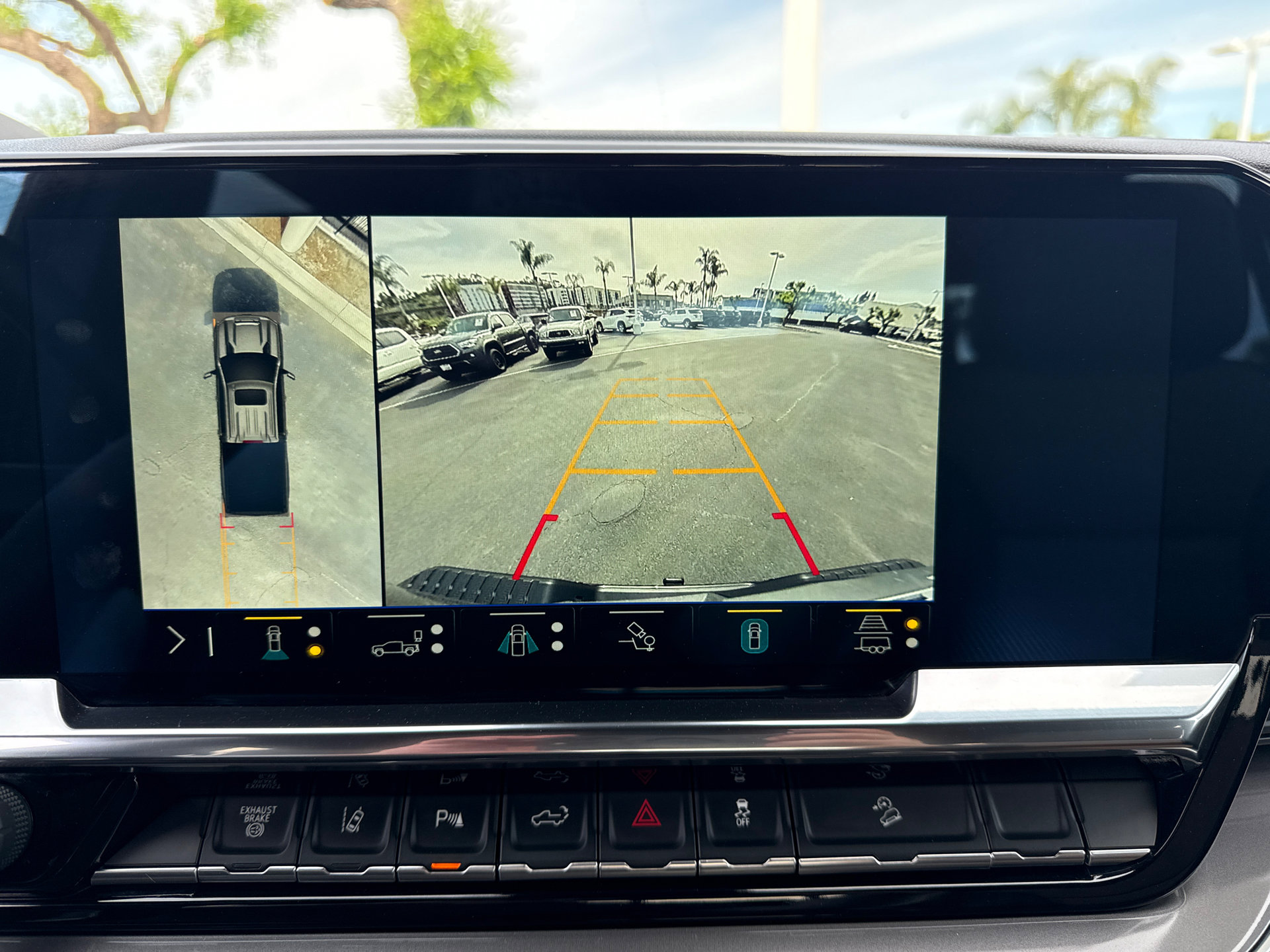 Used 2025 Chevrolet Silverado 3500 High Country w/ High Country Premium Package image 31