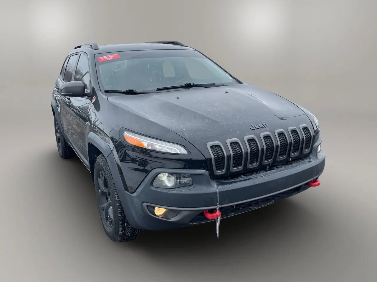 Used 2017 Jeep Cherokee Trailhawk image 2