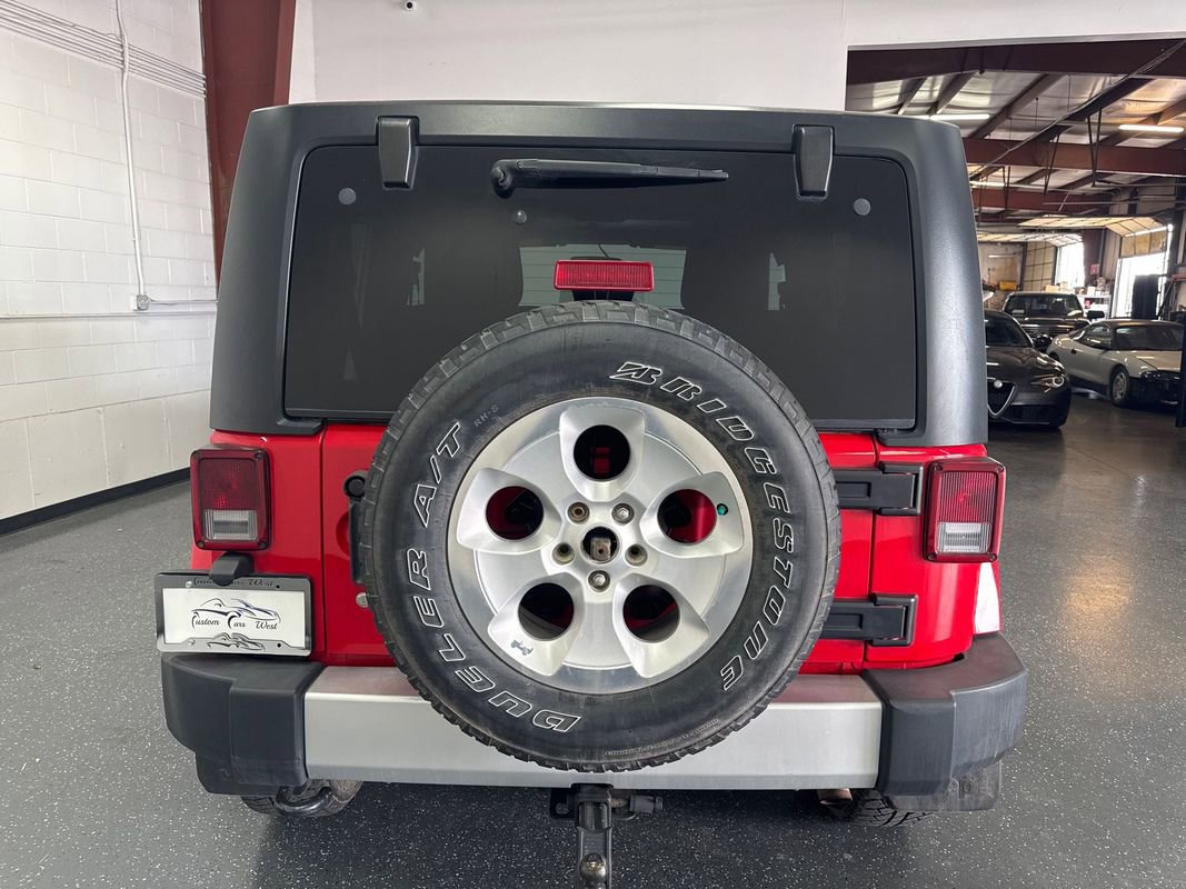 Used 2015 Jeep Wrangler Sahara image 5