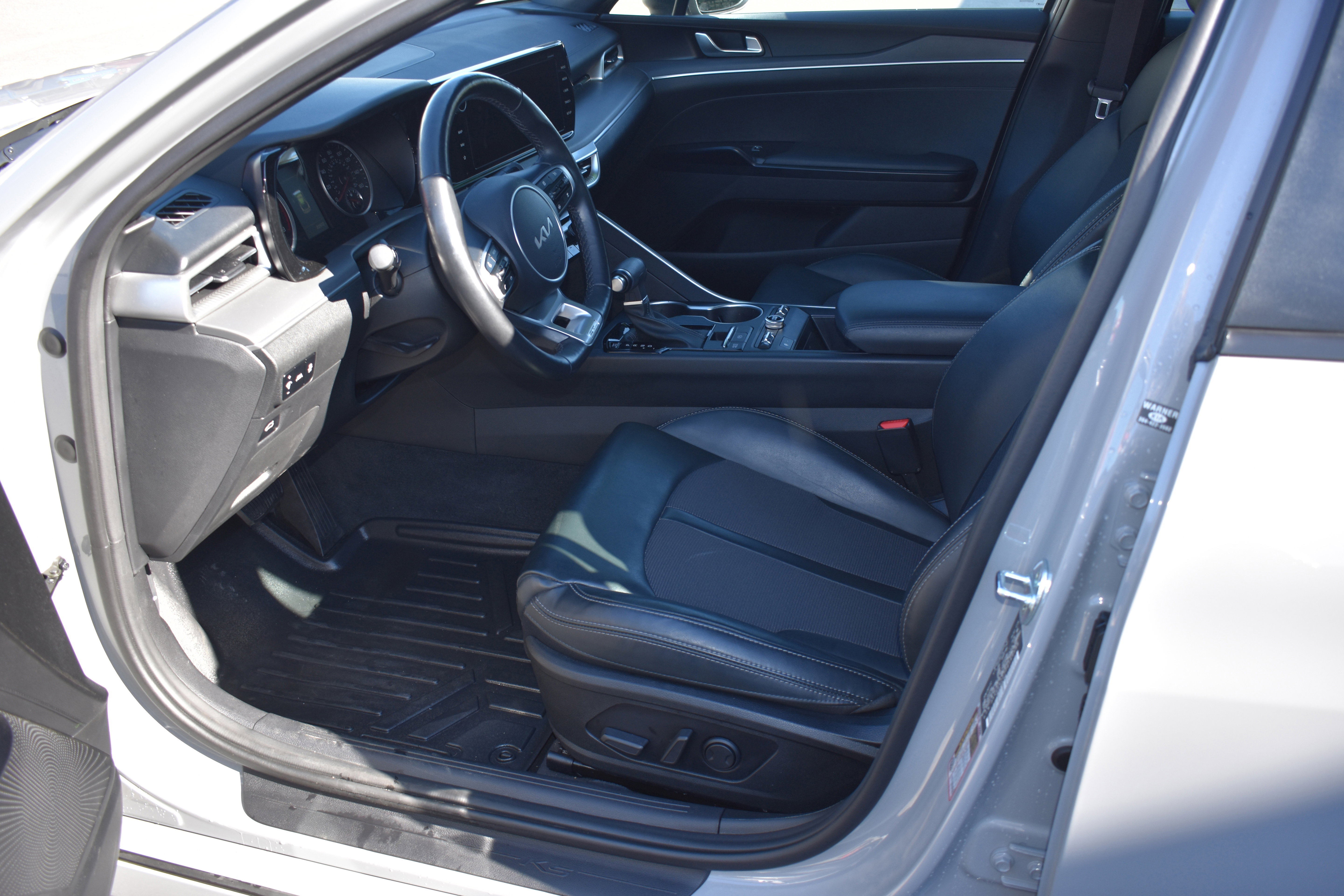 Used 2023 Kia K5 GT-Line w/ GT-Line Premium Package image 12