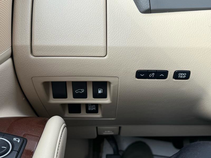 Used 2013 Lexus RX 450h AWD image 19